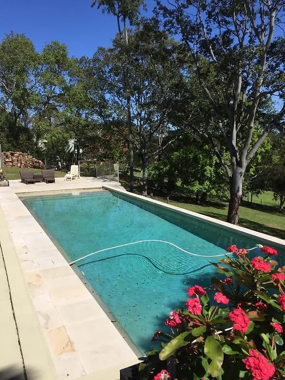 Eumundi Guesthouse And B&B
